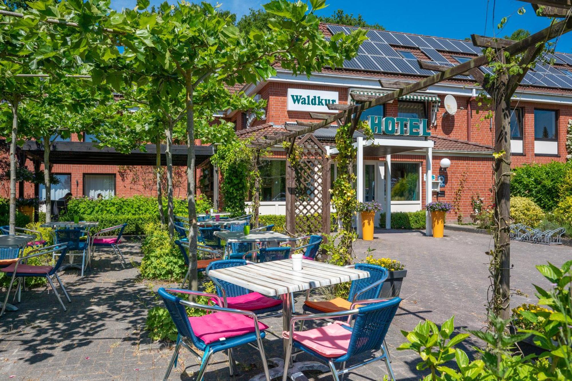 Hotel Waldkur Лер Екстер'єр фото